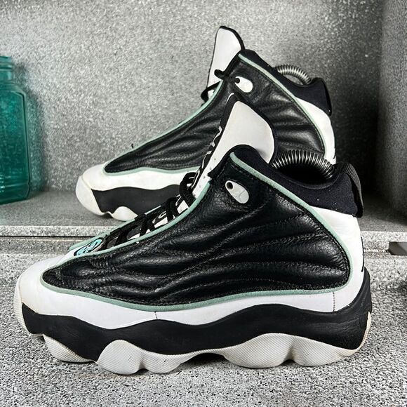 Jordan Pro Strong "Black/Tropical Twist/Smoke Grey/White" Youth Sneakers Size 4 - Picture 2 of 9